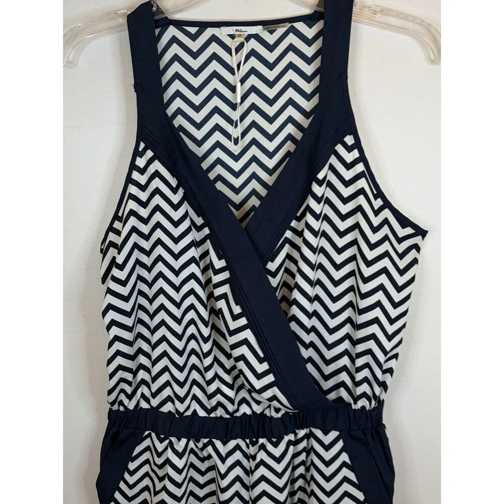 MILANO White Navy Chevron Sleeveless Jumpsuit Medium Snap Front Lightweight